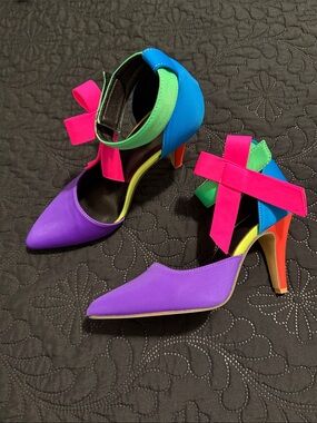 🖤 3 for $15 🖤Neon heels